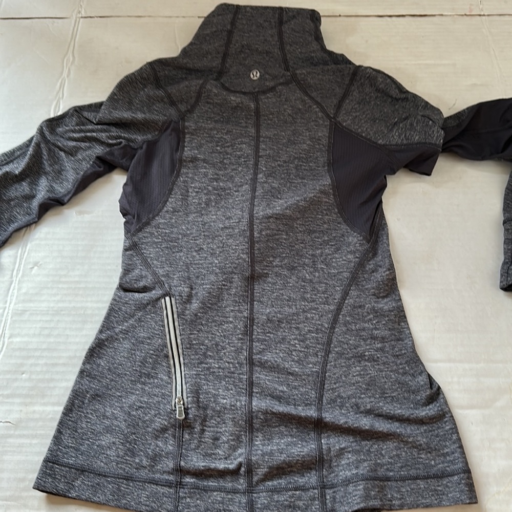 Lululemon Pull Over - image 4
